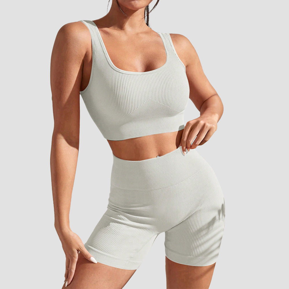 Seamless Women's Yoga Set with High-Waisted Leggings